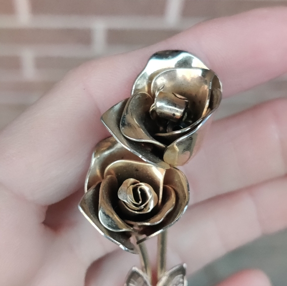 🌹 Vintage 1940s Coro Pegasus Large Roses Brooch - Picture 5 of 6